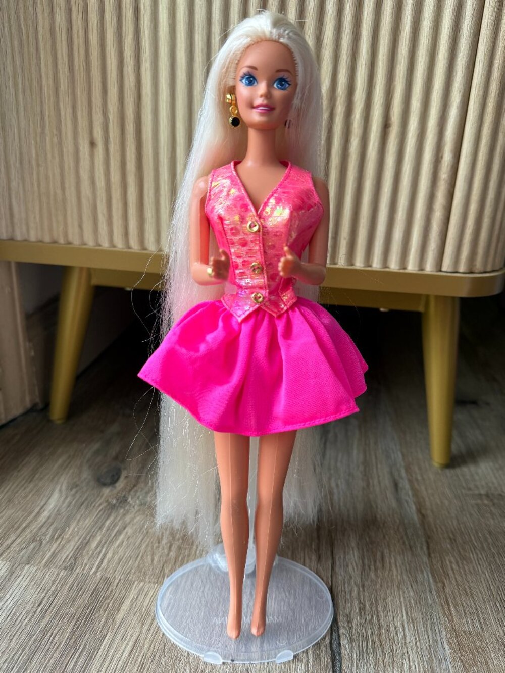 1994 Vintage BARBIE Cut And Style Blonde Original Pink outfit -  Read descriptio